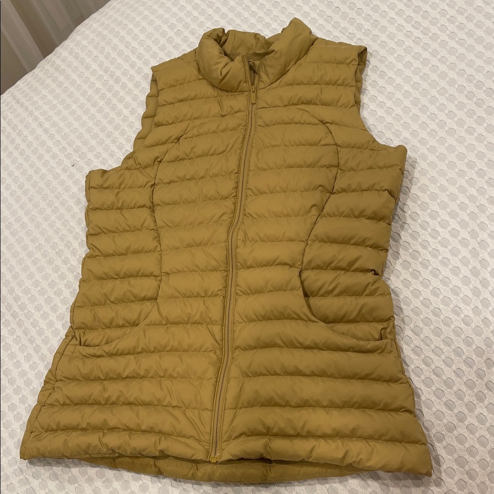 Lululemon Pack It Down Vest Size 8 - Picture 3 of 12
